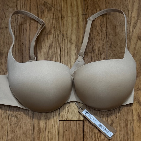 SKIMS| Balconette Push Up Bra (Sand) - Picture 7 of 10